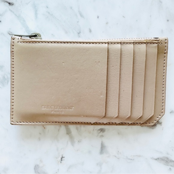 SAINT LAURENT Paris Zipped Credit Card Case in Acapulco Nude Shiny Leather - Picture 5 of 15